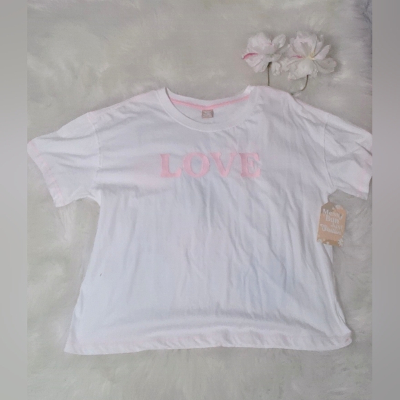 Messy Bun Just Chillin Tops - Women's Bride Themed Graphic Size M NWT